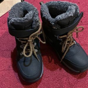 Boys boots